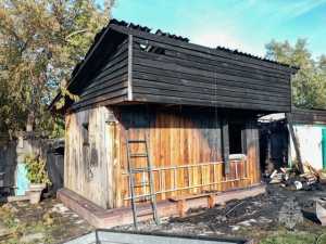 В Хакасии на выходных горели надворные постройки, магазин и дом