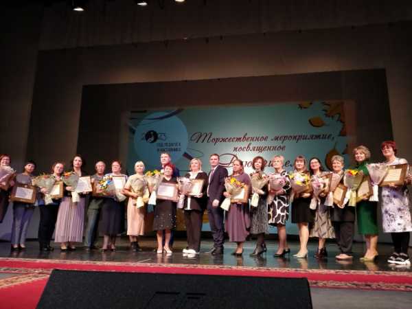 18 абаканских педагогов получили государственные и ведомственные награды