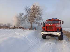 В Усть-Абаканском районе выясняют причину пожара, где есть погибший и пострадавшая