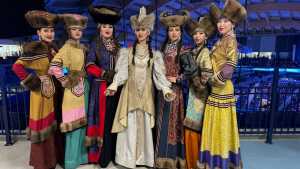 Народный театр моды «Алтыр» представил Хакасию  на Всесибирском форуме национального единства