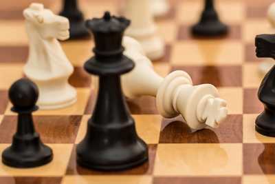 Спорт в клеточку: чемпионат республики по шахматам и шашкам