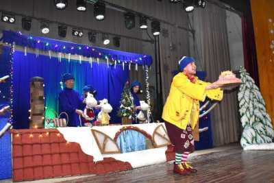 Артисты театра кукол «Сказка» выступили в новых регионах России