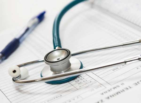 Абаканского врача-эндоскописта подозревают в получении взятки