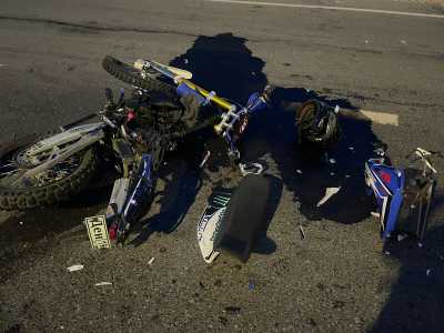 Мотоциклист пострадал в аварии на трассе Абакан - Саяногорск