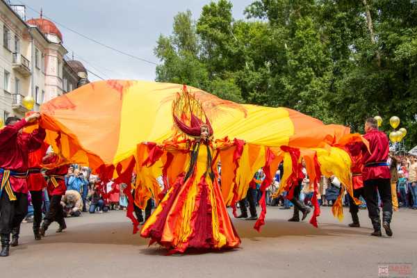 Жители Хакасии могут поддержать фестиваль «Чир Чайаан» на сайте Достижения.РФ