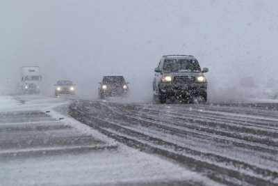 Предупреждение водителям: мокрый снег и дождь могут осложнить обстановку на трассе &quot;Енисей&quot;