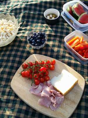 Вкусно и безопасно: полезные советы для пикника
